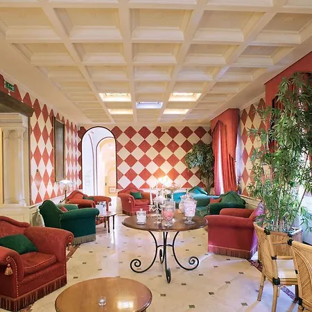 Regency ميلان