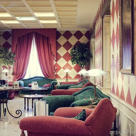 ホテル Regency 4*