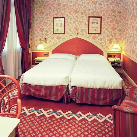 ホテル Regency 4*